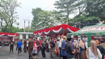 Kejari Cianjur Gelar Pasar Murah, Inflasi Diajak Turun, Warga Pulang Bawa Senyum Bahagia.