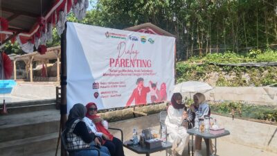 Gadget bikin anak lupa sekolah dan ngaji, orang tua ditantang lebih bijak mendampingi.