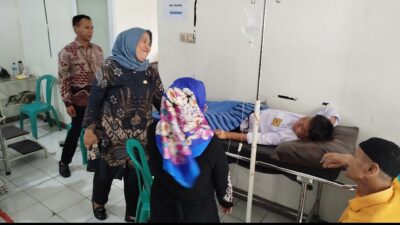 Nasi Goreng MBG Bikin Goyang, Siswa Di Cugenang Tumbang Masuk Puskesmas