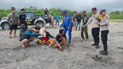 Tangis dan Doa Iringi Pencarian Dua Nelayan Muda Hilang di Laut Cidaun