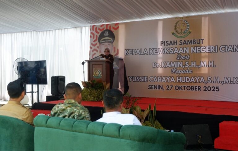 Dr. Kamin Pindah ke Jambi, Titip Perkara PJU ke Kajari Baru Yussie Cahaya Hudaya