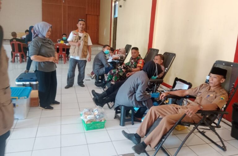 Pemdes Sukataris Gencarkan Donor Darah, Warga Antusias Tunjukkan Kepedulian