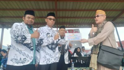 PGRI Cibeber Sumbang Donasi Terbesar untuk Pembangunan Masjid Besar Miftahussaadah