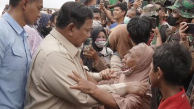 Prabowo Tiba di Medan Usai Lawatan Luar Negeri, Pantau Langsung Penanganan Bencana