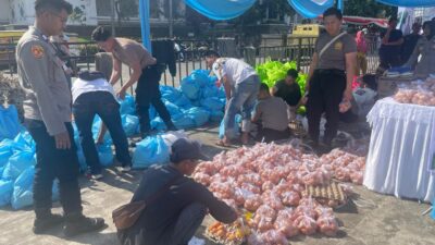 Warga Serbu Gerakan Pangan Murah Polres Cianjur
