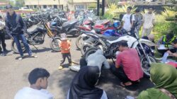 Bandel! Puluhan Motor Knalpot Brong Dijaring Polisi, Orang Tua Ikut Geram