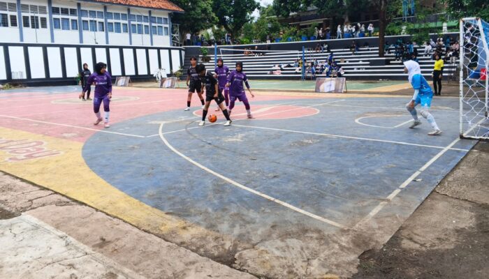 “Masuk Bayar, Turnamen Futsal di SMAN 1 Cianjur Bikin Supporter Serasa Nonton Final Liga Champions