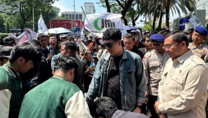 Wakil Kepala BGN Temui Massa Aksi JMI, Tegaskan Komitmen Transparansi Program MBG